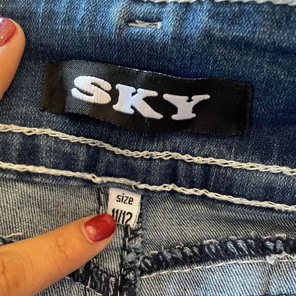 Sky Size 11 to 12 Youth Embroidered Western Boot Cut Jeans - Picture 10 of 10